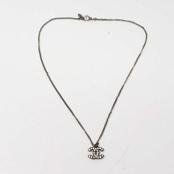 Authentic Chanel CC Necklace Silver Color - Picture 5 of 9